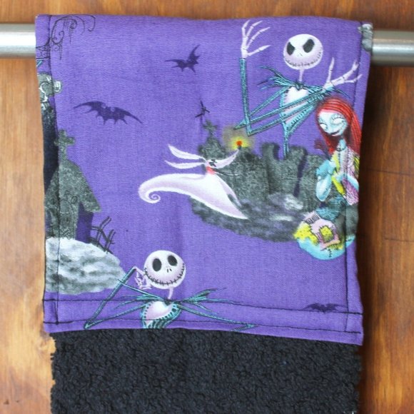 NIGHTMARE BEFORE CHRISTMAS HAND TOWEL PURPLE &  BLACK PRINT HANDMADE HANGING REV - Picture 1 of 4